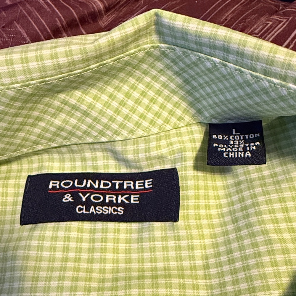 Men’s Collared Shirt - Picture 4 of 4